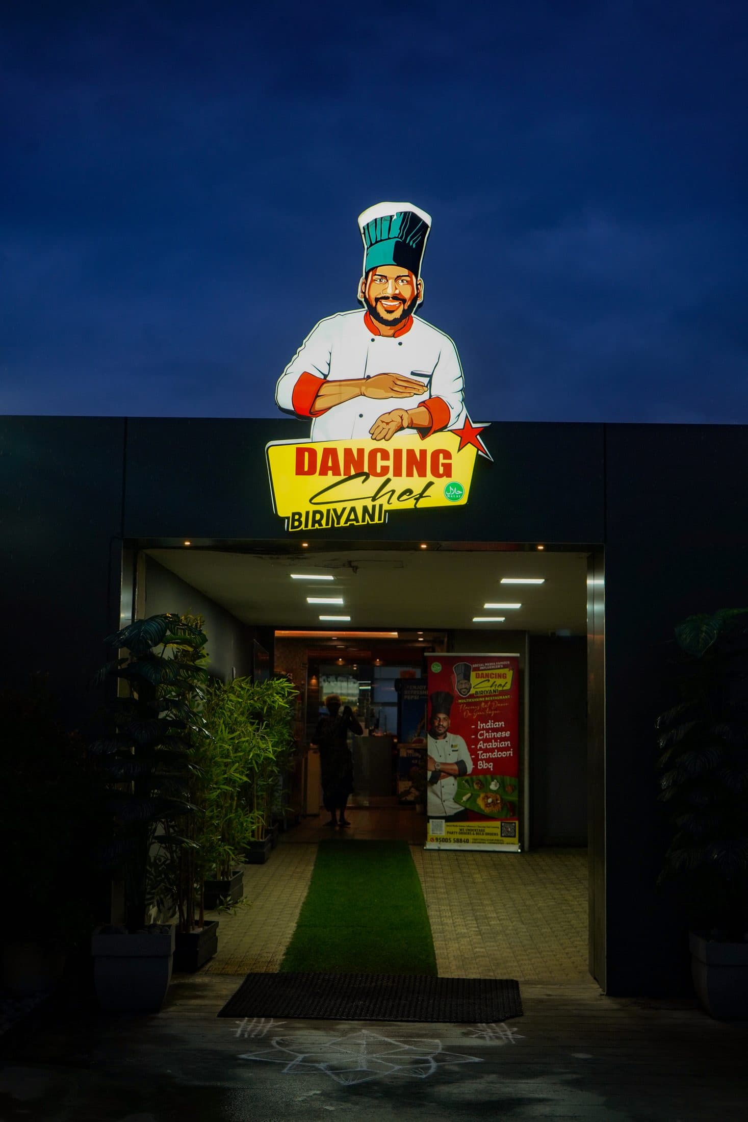 Inside the dining hall and lounge — Dancing Chef Biriyani, Coimbatore (8)